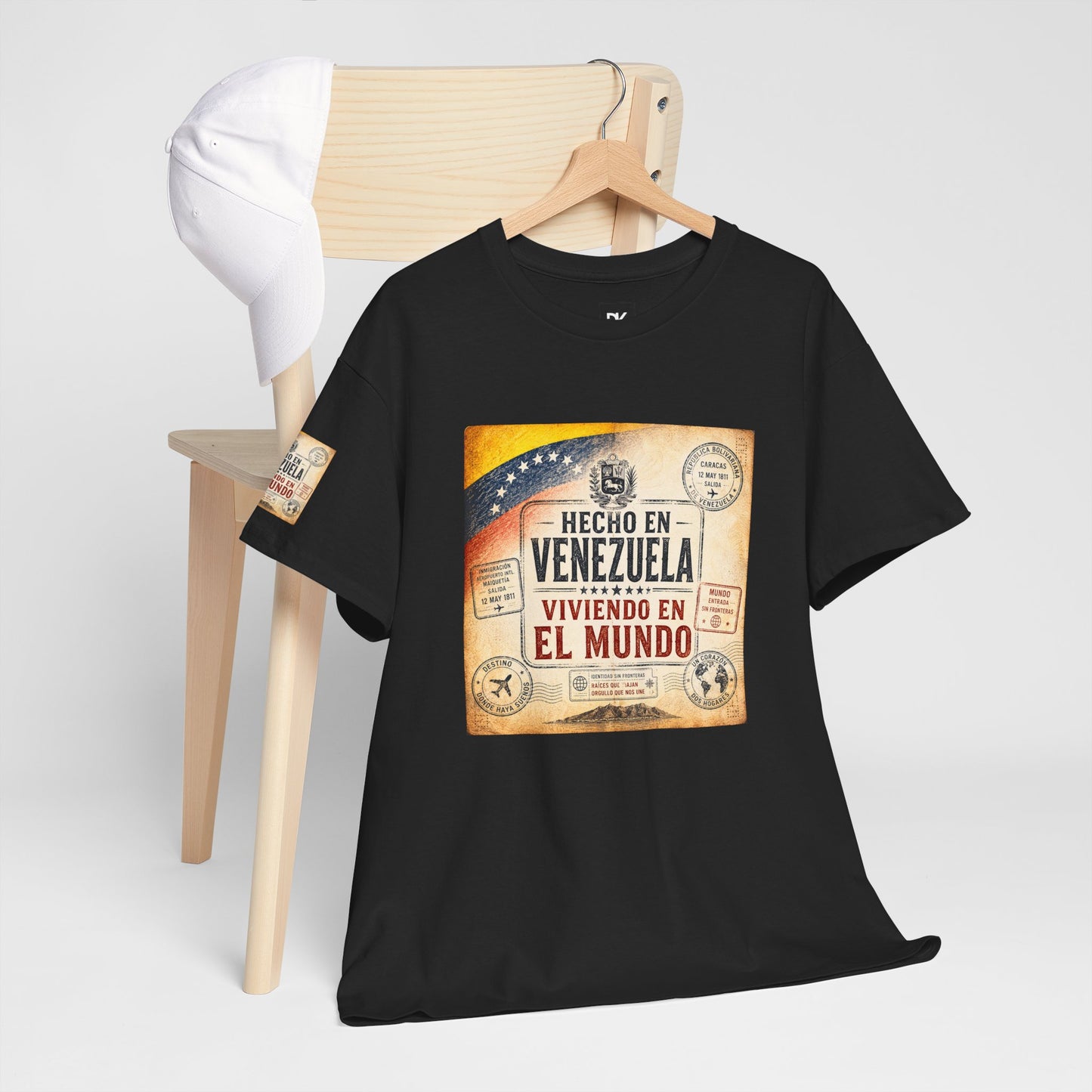 Hecho en Venezuela Vivendo en el Mundo T-Shirt | Venezuelan Pride Tee